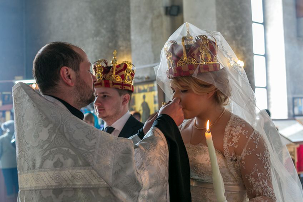 Începe Postul Adormirii Maicii Domnului Ce nu au voie