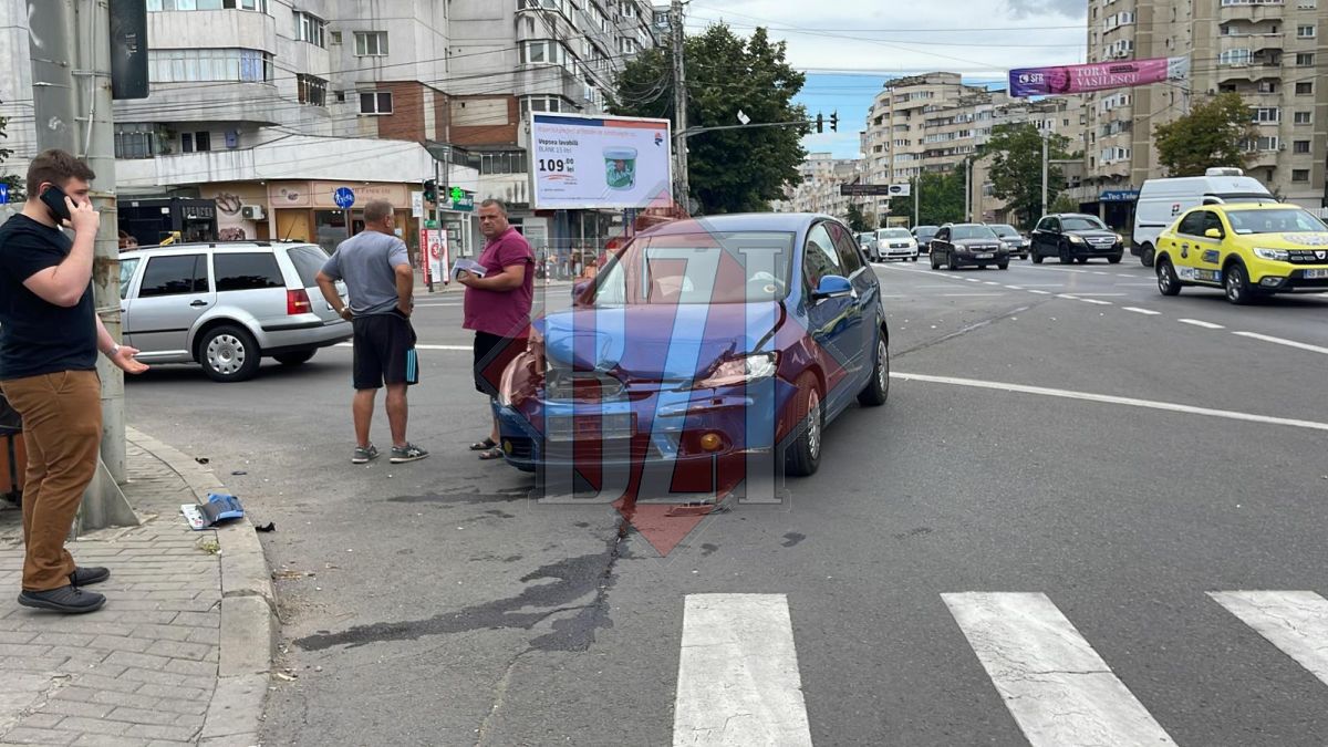 Accident rutier la Iași Două autoturisme s au izbit la Moara de Foc