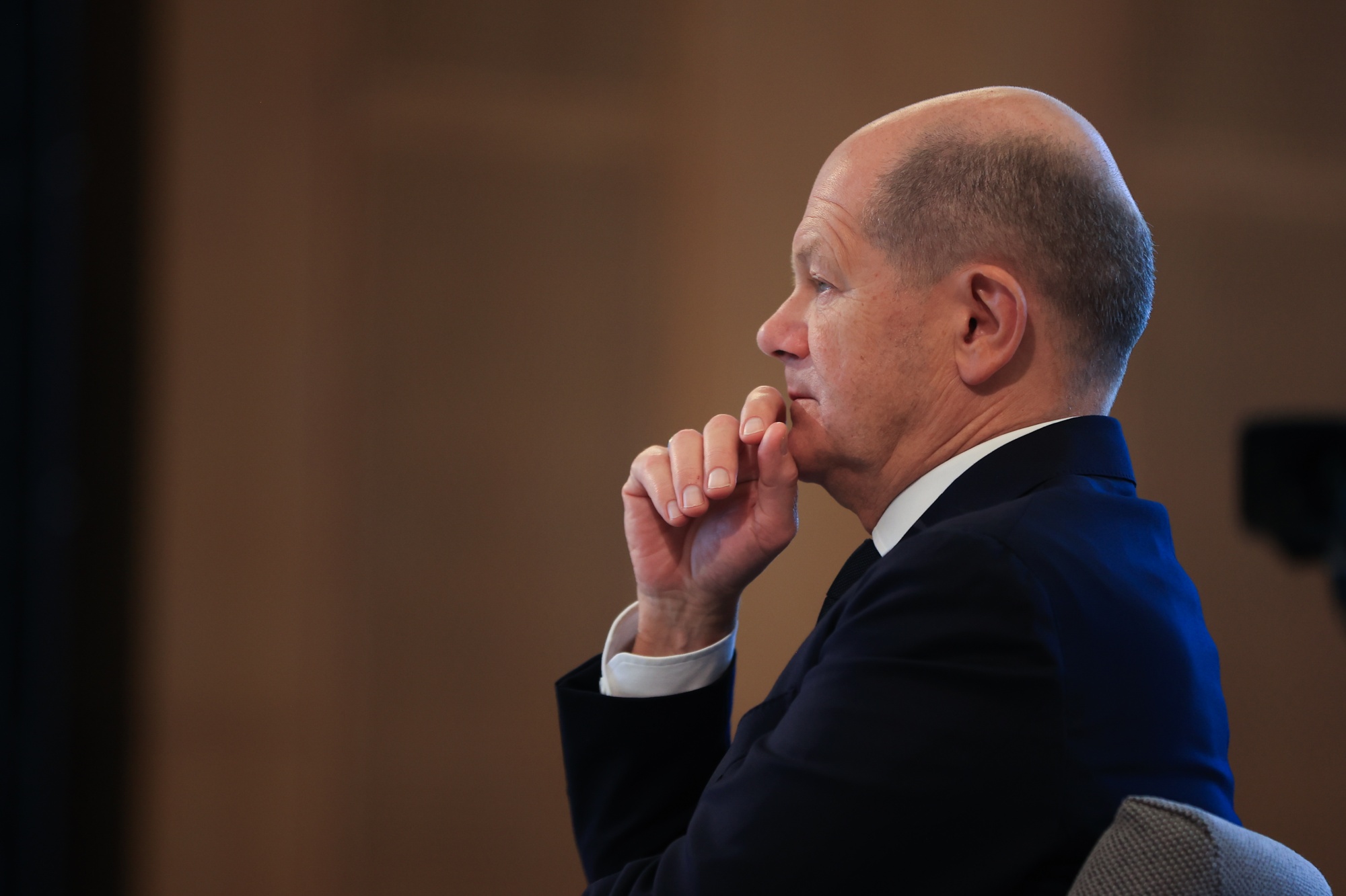 Fragila coaliție de guvernare a lui Olaf Scholz dă duminică un examen