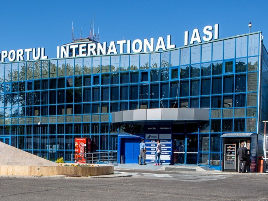 Incredibil Iata Ce Fac Taximetristii La Aeroportul International Iasi Au Refuzat O Familie Cu Un Copil Ce Motiv A Avut Buna Ziua Iasi Bzi Ro