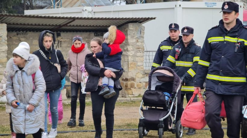  mai multe persoane refugiate