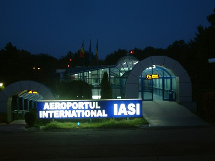  aeroportul Iasi noaptea
