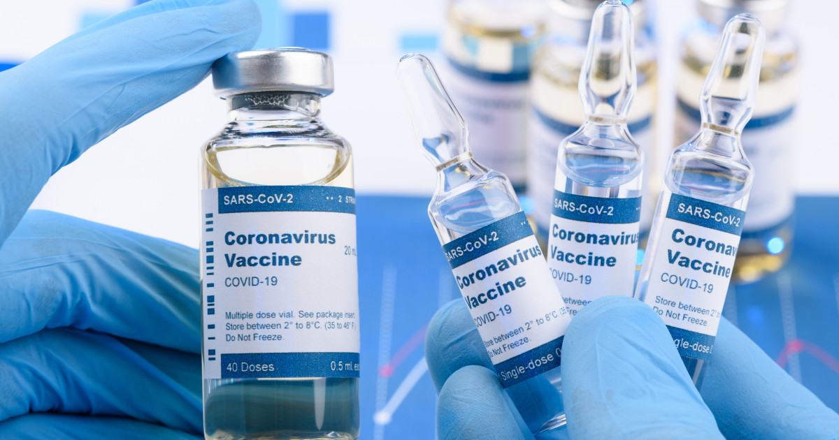 noile cazuri de coronavirus, fiole de vaccin anticoronavirus