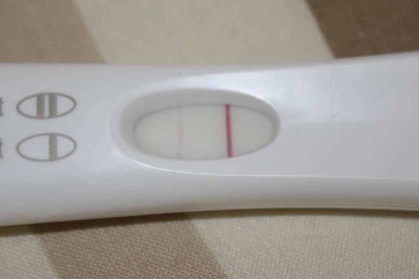 test de sarcina cu a doua liniuta putin vizibila