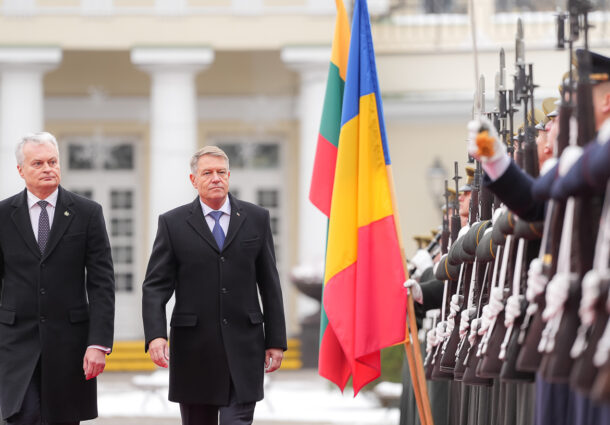 Klaus Iohannis Vizită în Lituania Preşedintele României Participă La Un Summit Dedicat 