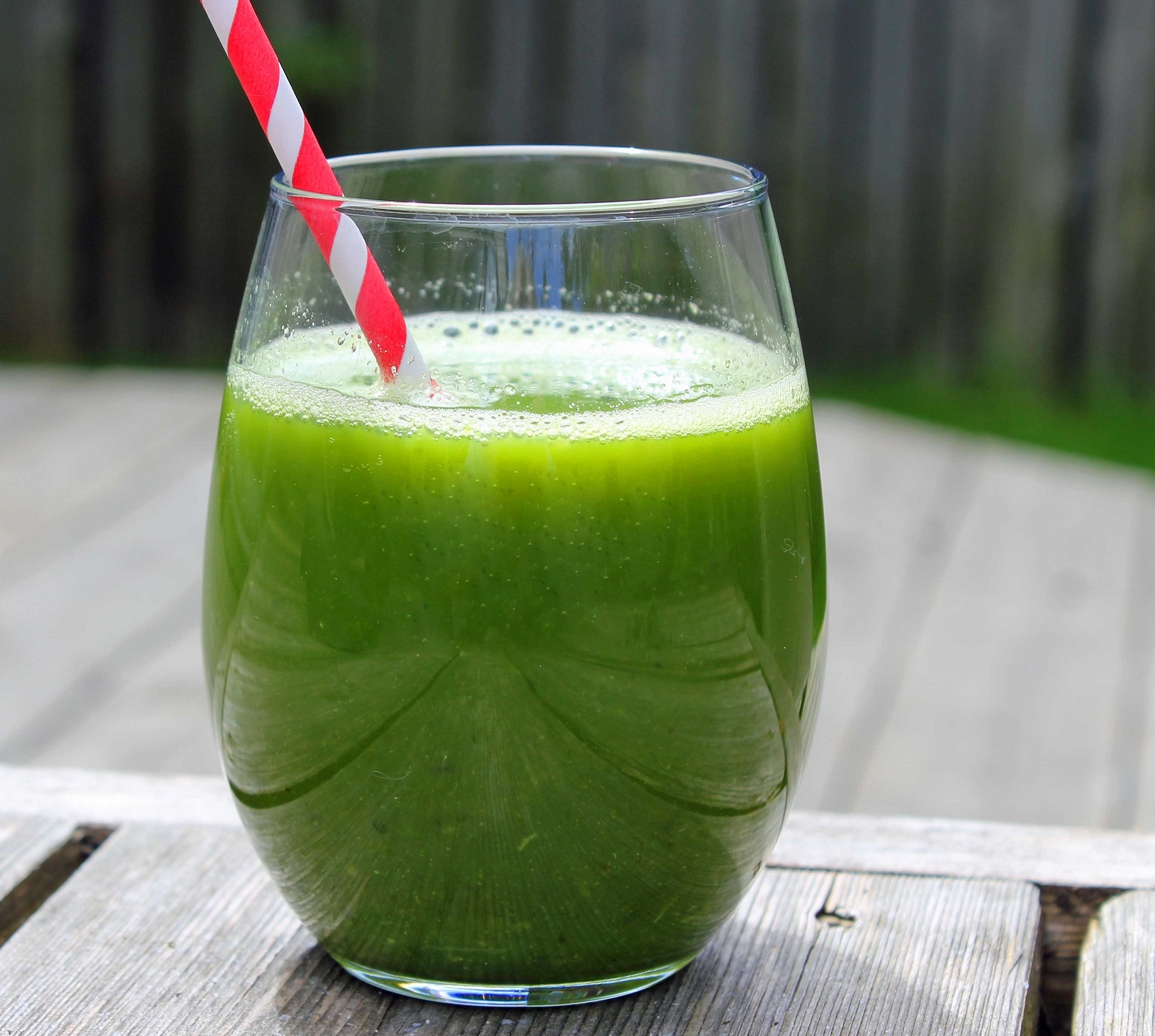 Поставь green. Сок. Green Juice. Национальный день зелёного сока (National Green Juice Day). Choped Green.